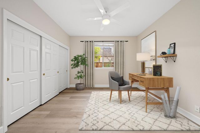 3370 Emerson Dr, Roseville, CA 95661