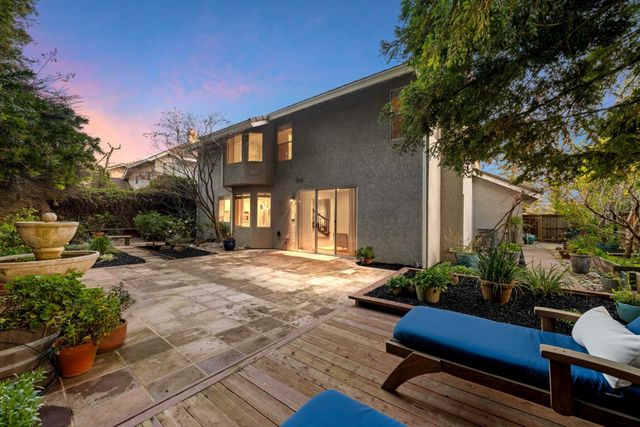 3370 Emerson Dr, Roseville, CA 95661