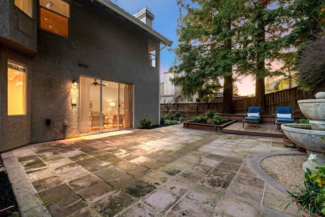 3370 Emerson Dr, Roseville, CA 95661