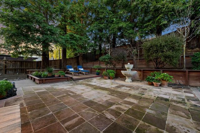 3370 Emerson Dr, Roseville, CA 95661