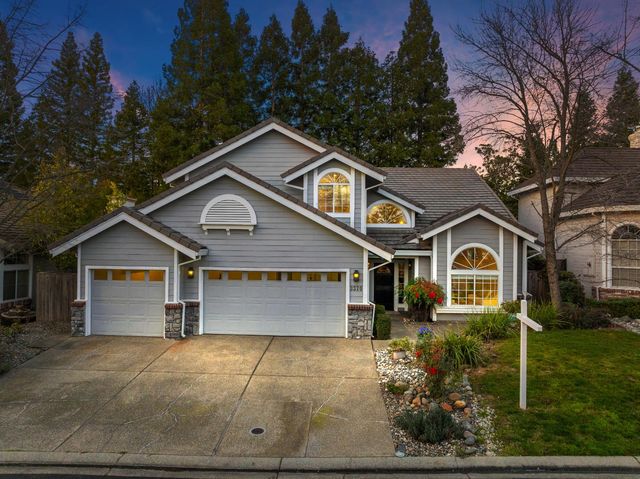 3370 Emerson Dr, Roseville, CA 95661