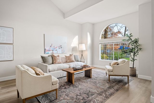 3370 Emerson Dr, Roseville, CA 95661