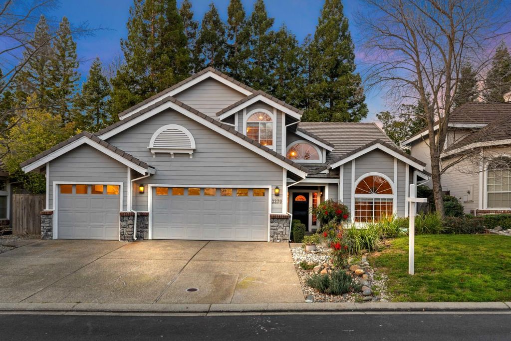 3370 Emerson Dr, Roseville, CA 95661