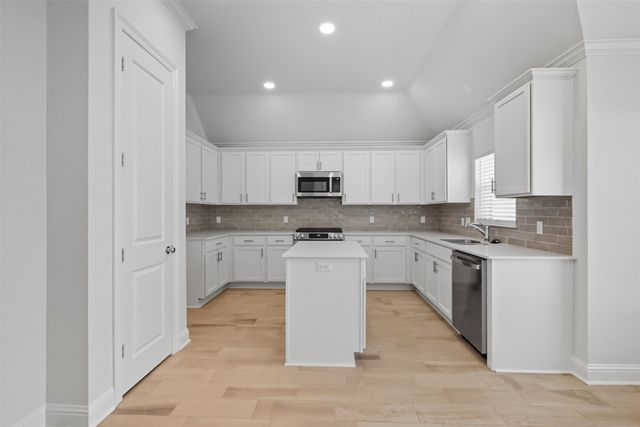 333 Prien Lake Loop, Bossier City, LA 71111