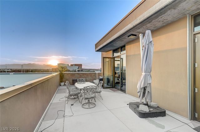 353 East Bonneville Avenue 729, Las Vegas, NV 89101