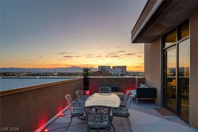 353 East Bonneville Avenue 729, Las Vegas, NV 89101
