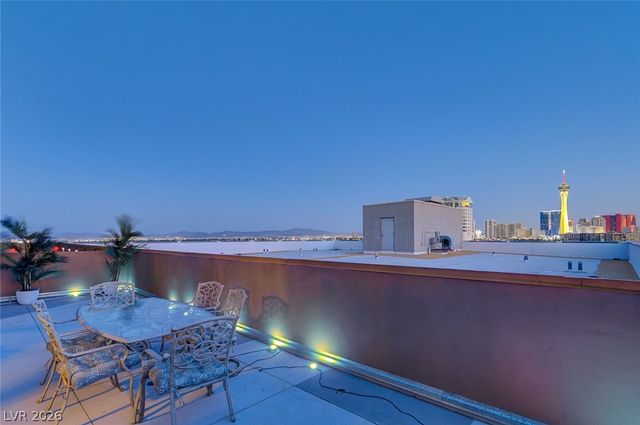 353 East Bonneville Avenue 729, Las Vegas, NV 89101