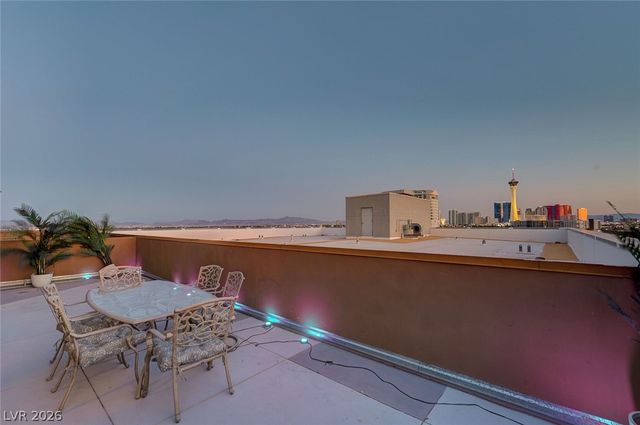 353 East Bonneville Avenue 729, Las Vegas, NV 89101