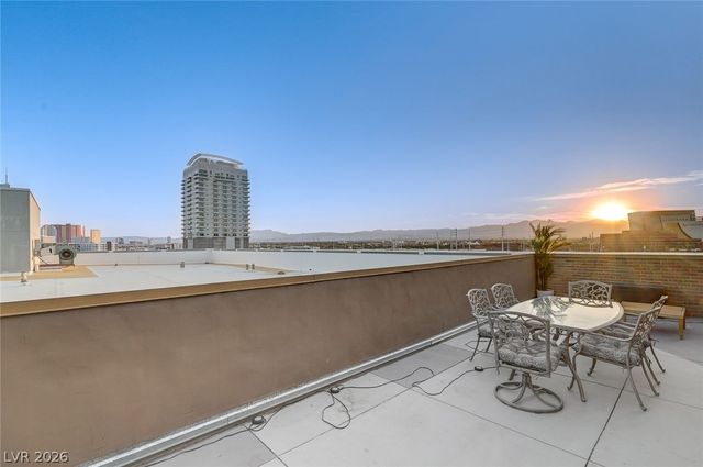353 East Bonneville Avenue 729, Las Vegas, NV 89101