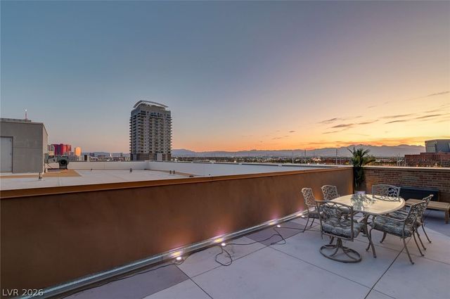 353 East Bonneville Avenue 729, Las Vegas, NV 89101
