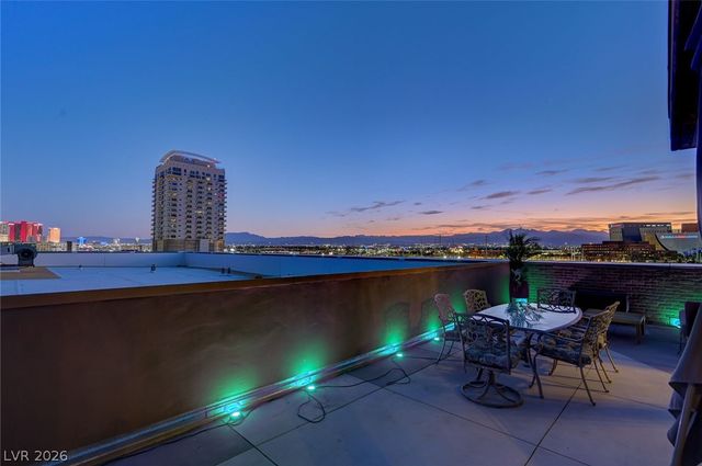 353 East Bonneville Avenue 729, Las Vegas, NV 89101