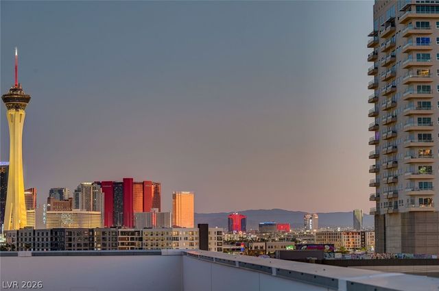 353 East Bonneville Avenue 729, Las Vegas, NV 89101