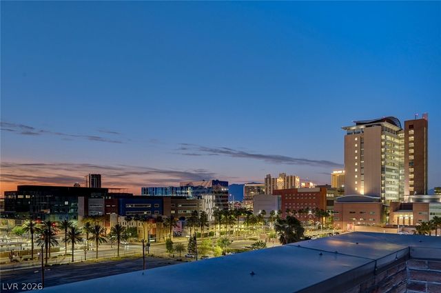 353 East Bonneville Avenue 729, Las Vegas, NV 89101