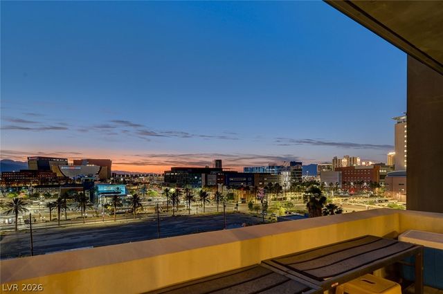 353 East Bonneville Avenue 729, Las Vegas, NV 89101
