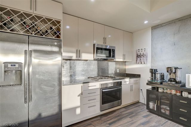 353 East Bonneville Avenue 729, Las Vegas, NV 89101