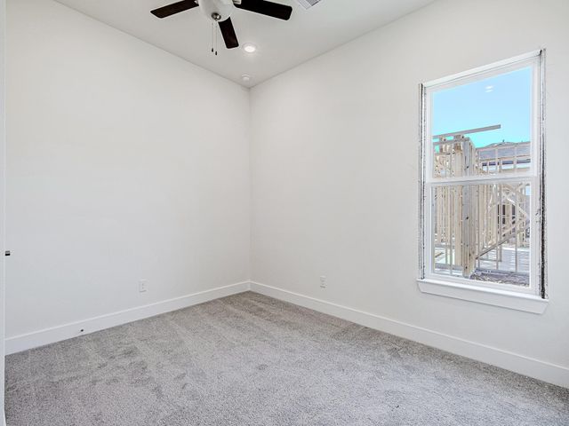 149 Peninsula Point Drive, Montgomery, TX 77356