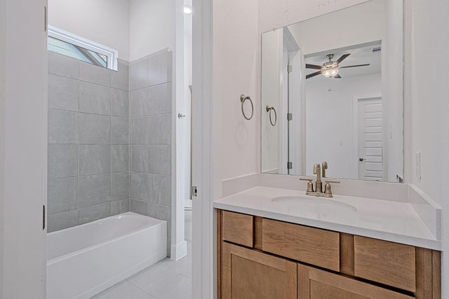 149 Peninsula Point Drive, Montgomery, TX 77356