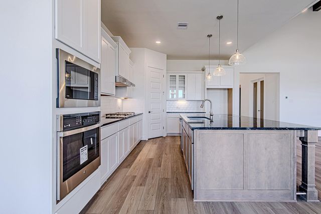 149 Peninsula Point Drive, Montgomery, TX 77356