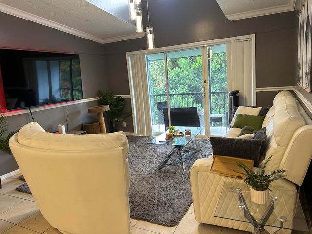 1007 GREEN PINE Boulevard F3, West Palm Beach, FL 33409