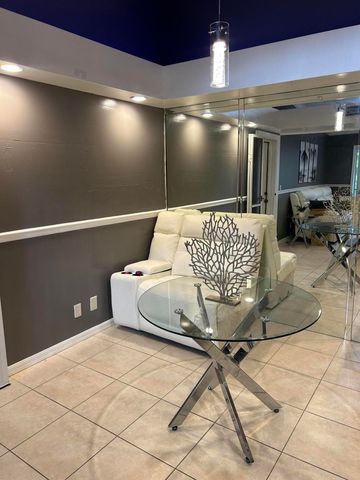 1007 GREEN PINE Boulevard F3, West Palm Beach, FL 33409