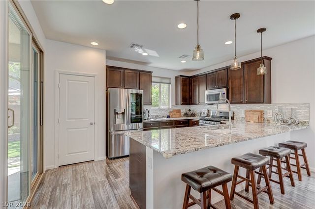 10615 Country Knoll Way, Las Vegas, NV 89135