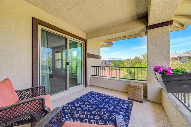 10615 Country Knoll Way, Las Vegas, NV 89135