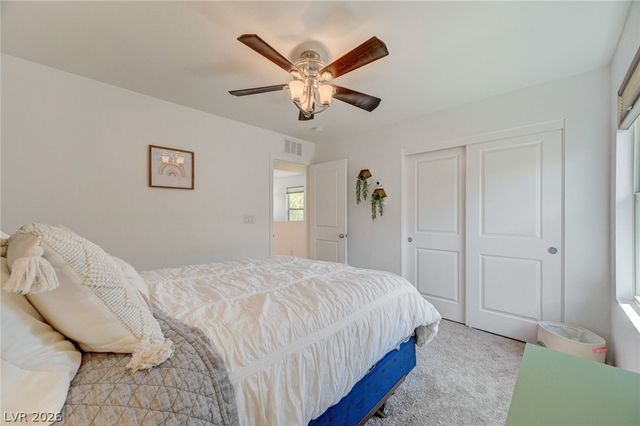 10615 Country Knoll Way, Las Vegas, NV 89135