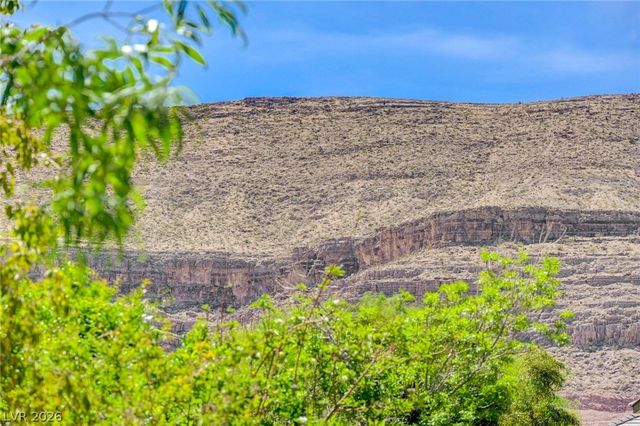 10615 Country Knoll Way, Las Vegas, NV 89135