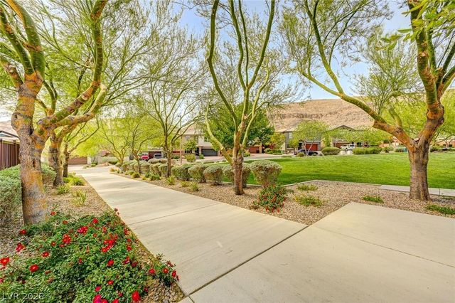 10615 Country Knoll Way, Las Vegas, NV 89135