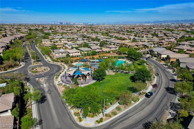 10615 Country Knoll Way, Las Vegas, NV 89135