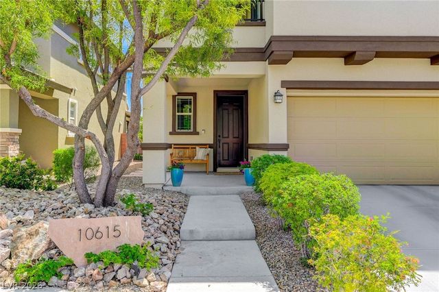 10615 Country Knoll Way, Las Vegas, NV 89135