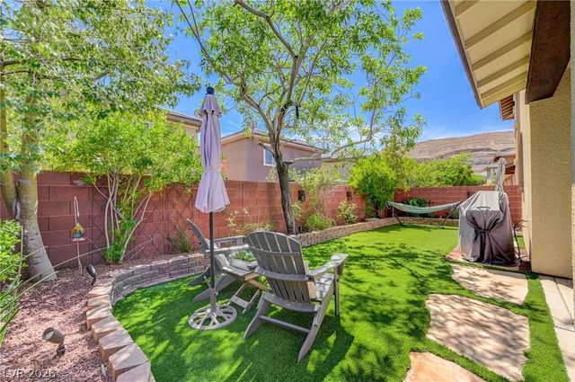 10615 Country Knoll Way, Las Vegas, NV 89135