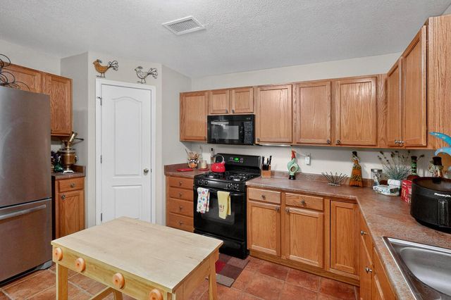 1449 Wilkes Way SE, Rio Rancho, NM 87124