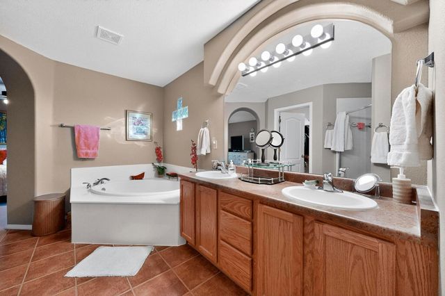 1449 Wilkes Way SE, Rio Rancho, NM 87124