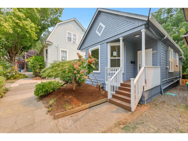 1926 Se WASHINGTON St, Portland, OR 97214