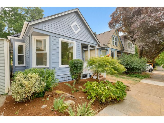 1926 Se WASHINGTON St, Portland, OR 97214