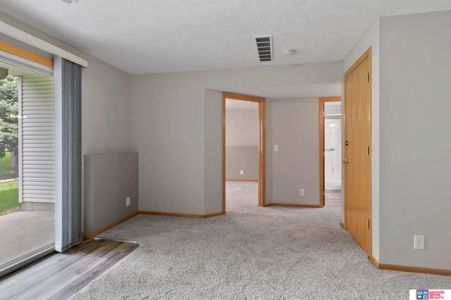 4901 S 55th Court, Lincoln, NE 68516