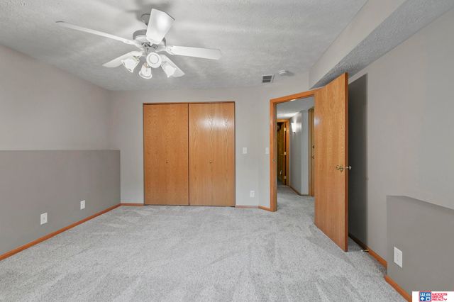 4901 S 55th Court, Lincoln, NE 68516