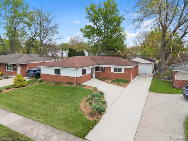 30238 S Stockton Drive, Farmington Hills, MI 48336