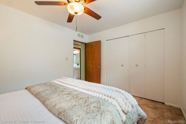 30238 S Stockton Drive, Farmington Hills, MI 48336