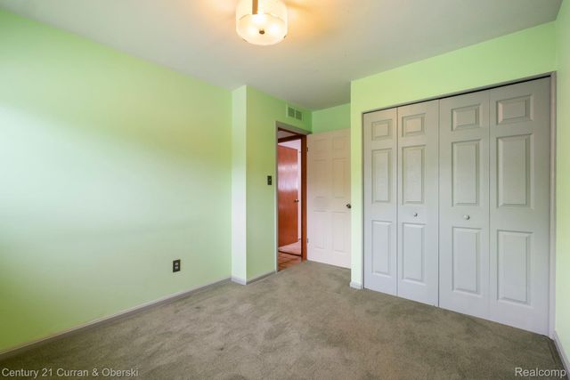 30238 S Stockton Drive, Farmington Hills, MI 48336