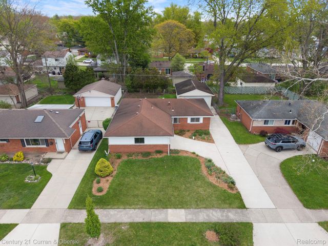 30238 S Stockton Drive, Farmington Hills, MI 48336