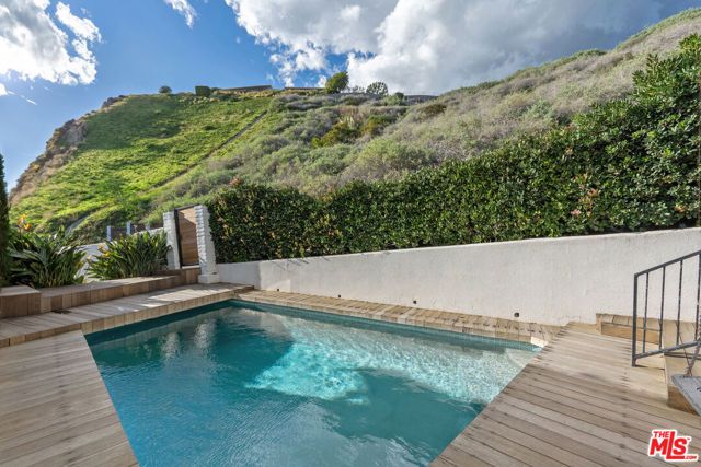 21715 Rambla Vista, Malibu, CA 90265