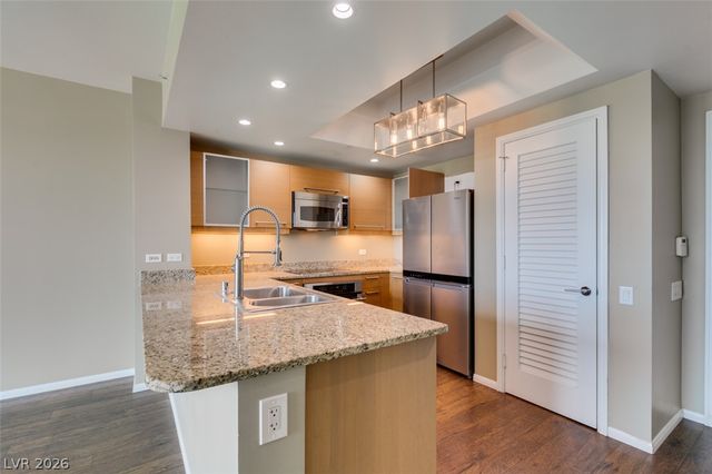 322 Karen Avenue 2505, Las Vegas, NV 89109