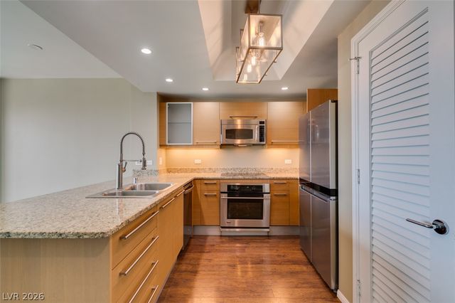 322 Karen Avenue 2505, Las Vegas, NV 89109