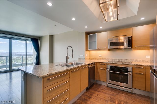 322 Karen Avenue 2505, Las Vegas, NV 89109