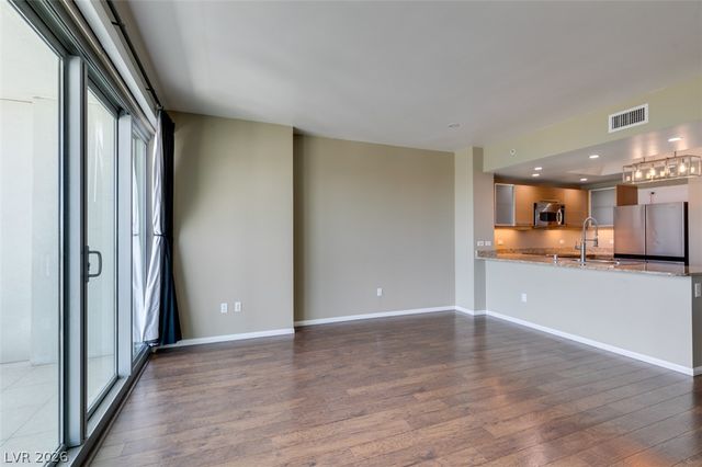 322 Karen Avenue 2505, Las Vegas, NV 89109