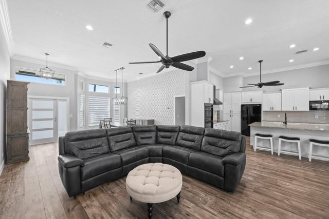 6365 Rock Creek Drive, Lake Worth, FL 33467