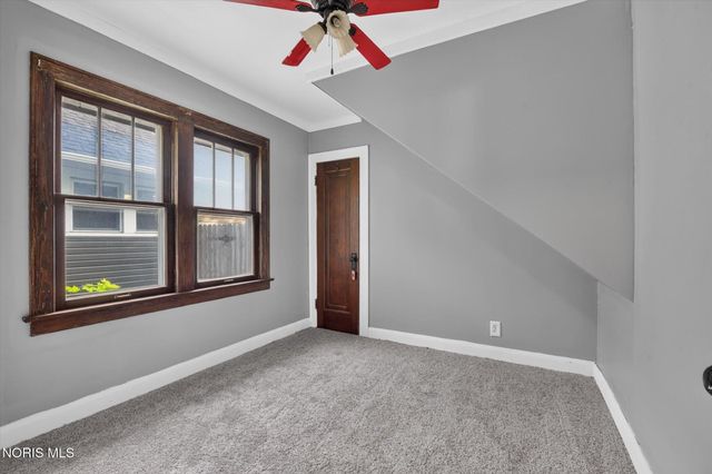 1153 Woodville Road, Toledo, OH 43605