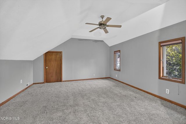 1153 Woodville Road, Toledo, OH 43605